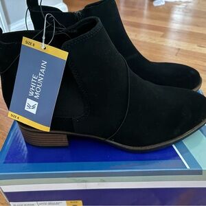 White Mountain Women's Elegant Black Booties